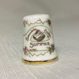 ROYAL DOULTON Vintage Thimble Jill Barklem SUMMER Brambly Hedge 1982 Collectible